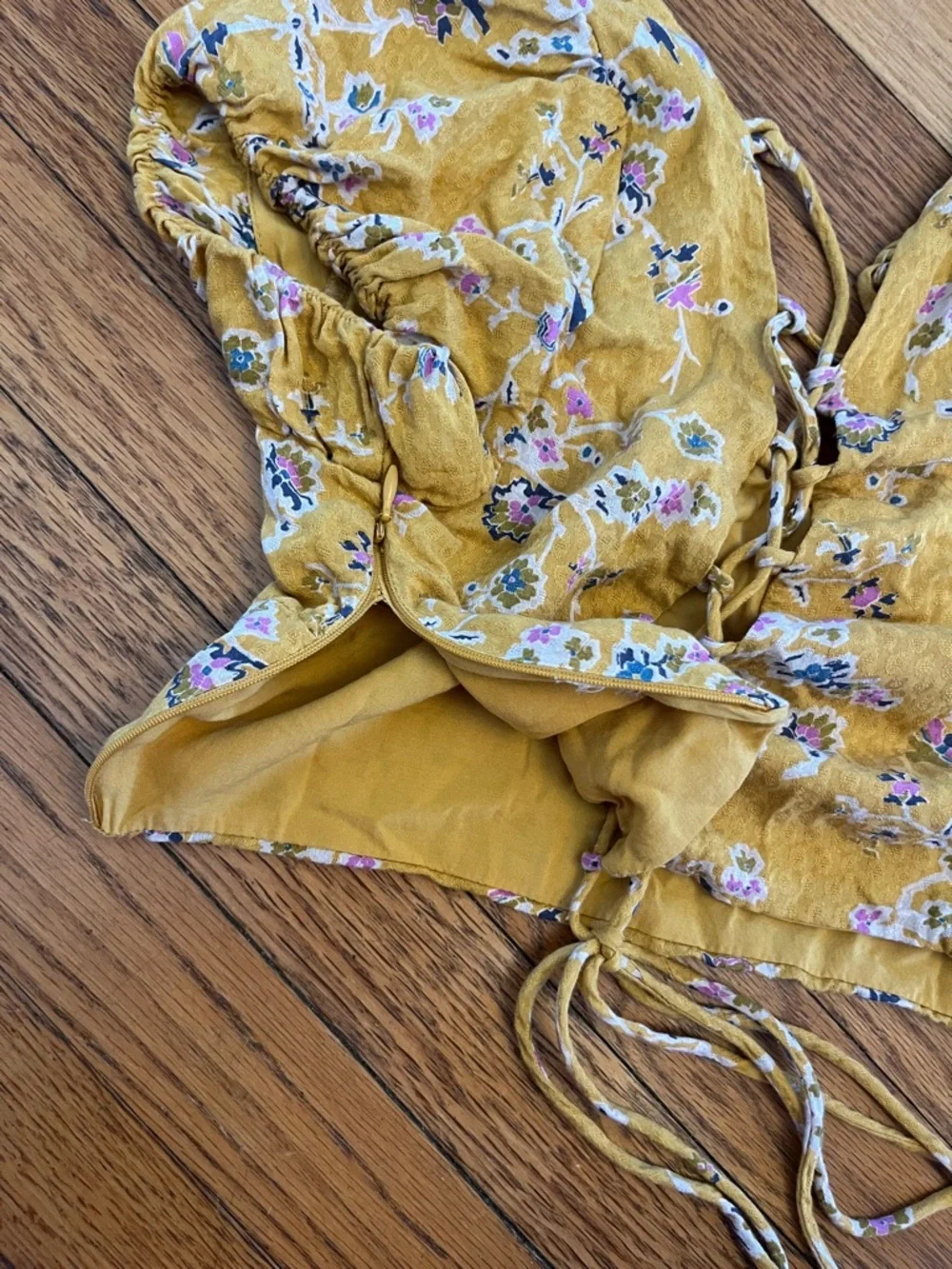 Free People Talia Yellow Floral Top Size XS Ties At Back Boho - Picture 5 of 5
